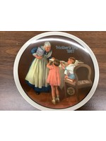 The Bradford Exchange Collectors Plate “Grandma’s Surprise” Bradex-No. 84-R70-2.12