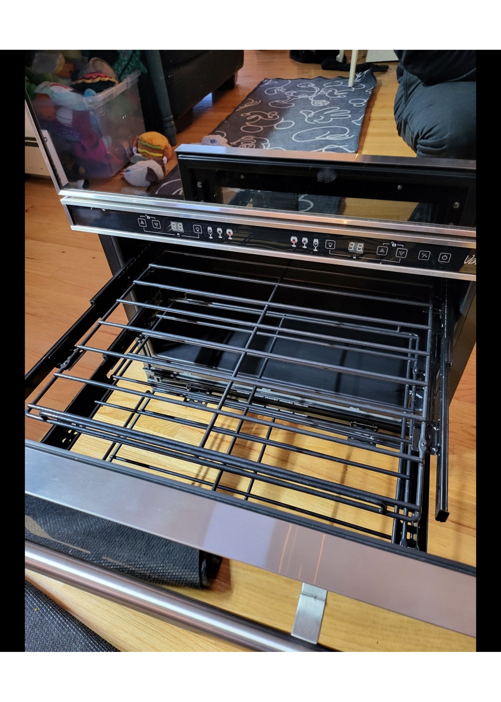 *Issue w/ 1 Down Temp Button Vinotemp 24 Built-In Two Drawer Mirrored Wine and Beverage Cooler VT-WINEDRAWER