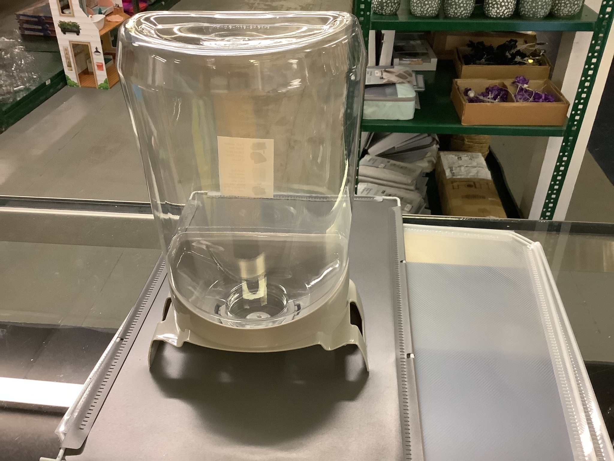 * missing bottom tray* Large Gravity Cat & Dog Waterer Boots & Barkley D3 Surplus Outlet