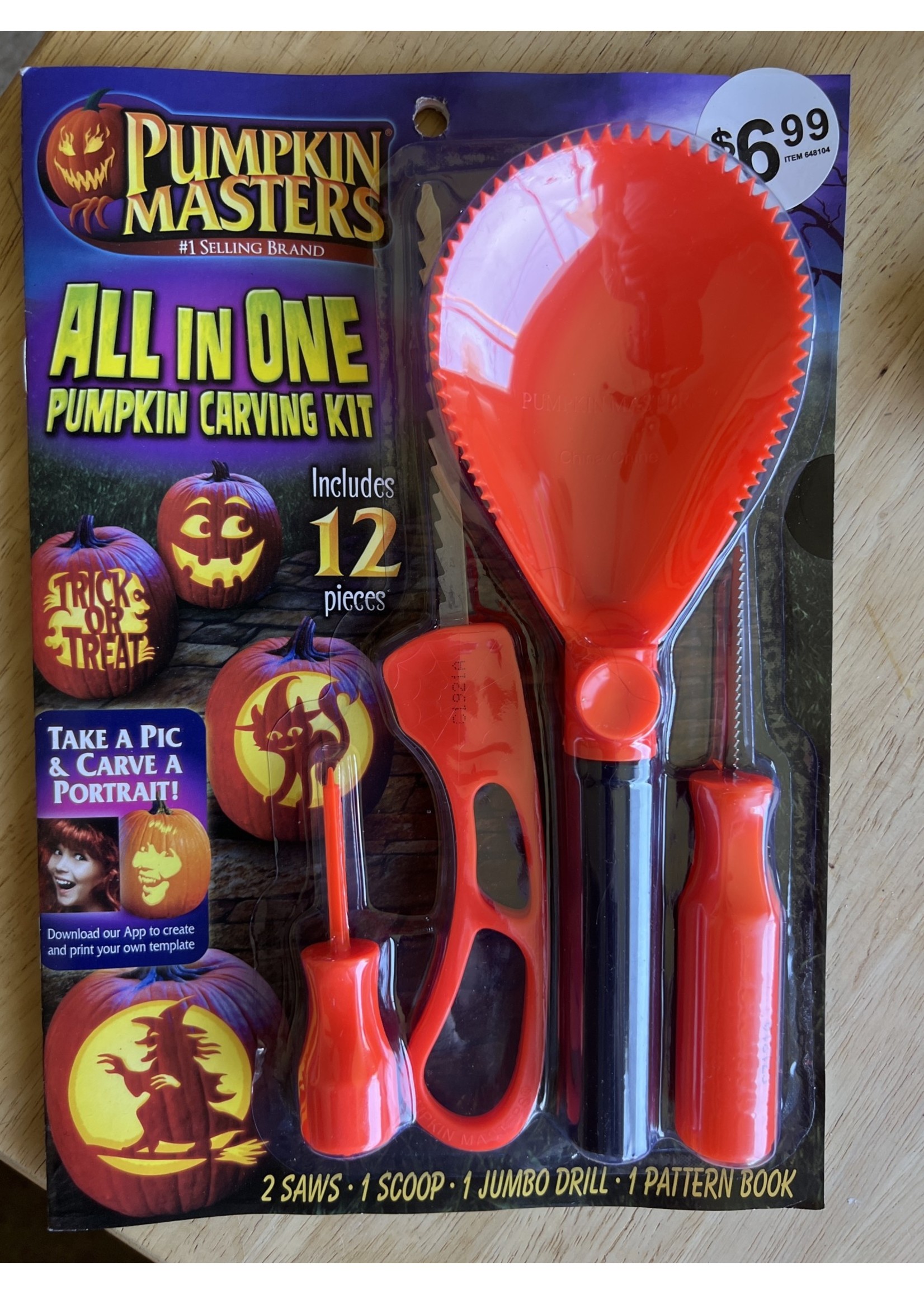 Pumpkin Masters 12pc Carving Kit