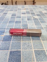 Burt's Bees Liquid Lipstick 823 Rhubarb Rapids .21oz