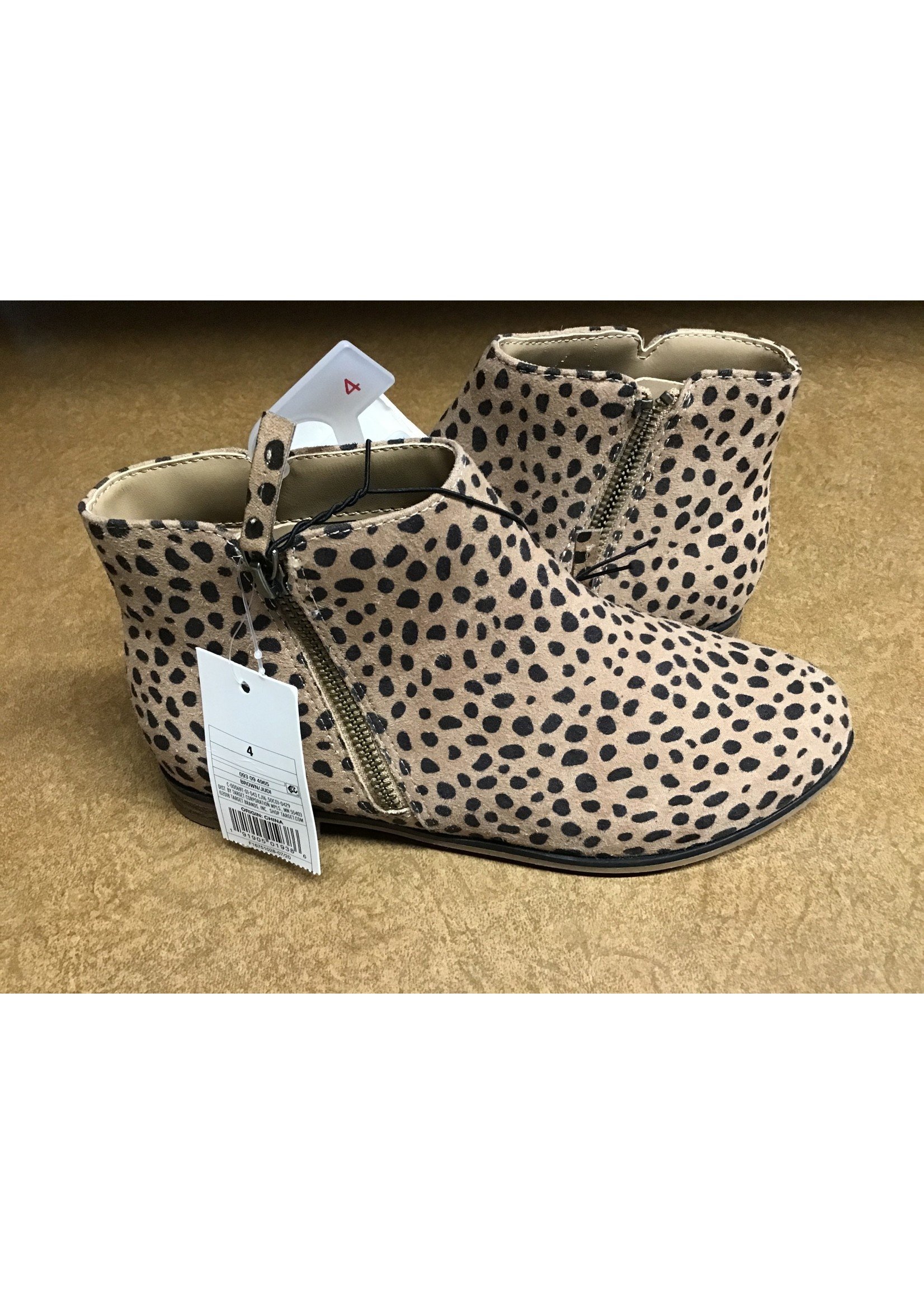 Cat & Jack Adult Boot size 4 Leopard