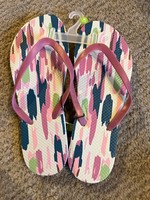 Dented- WestLoop women’s flip flops size M 7/8 pink camo