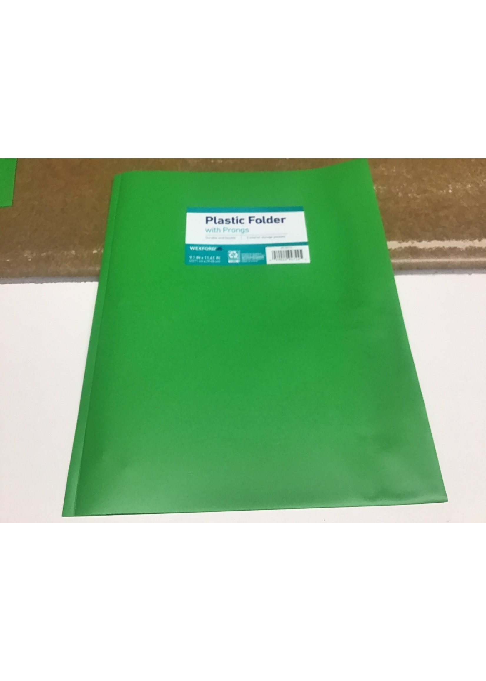 Wexford Plastic Folder with Prongs 2 interior pockets green