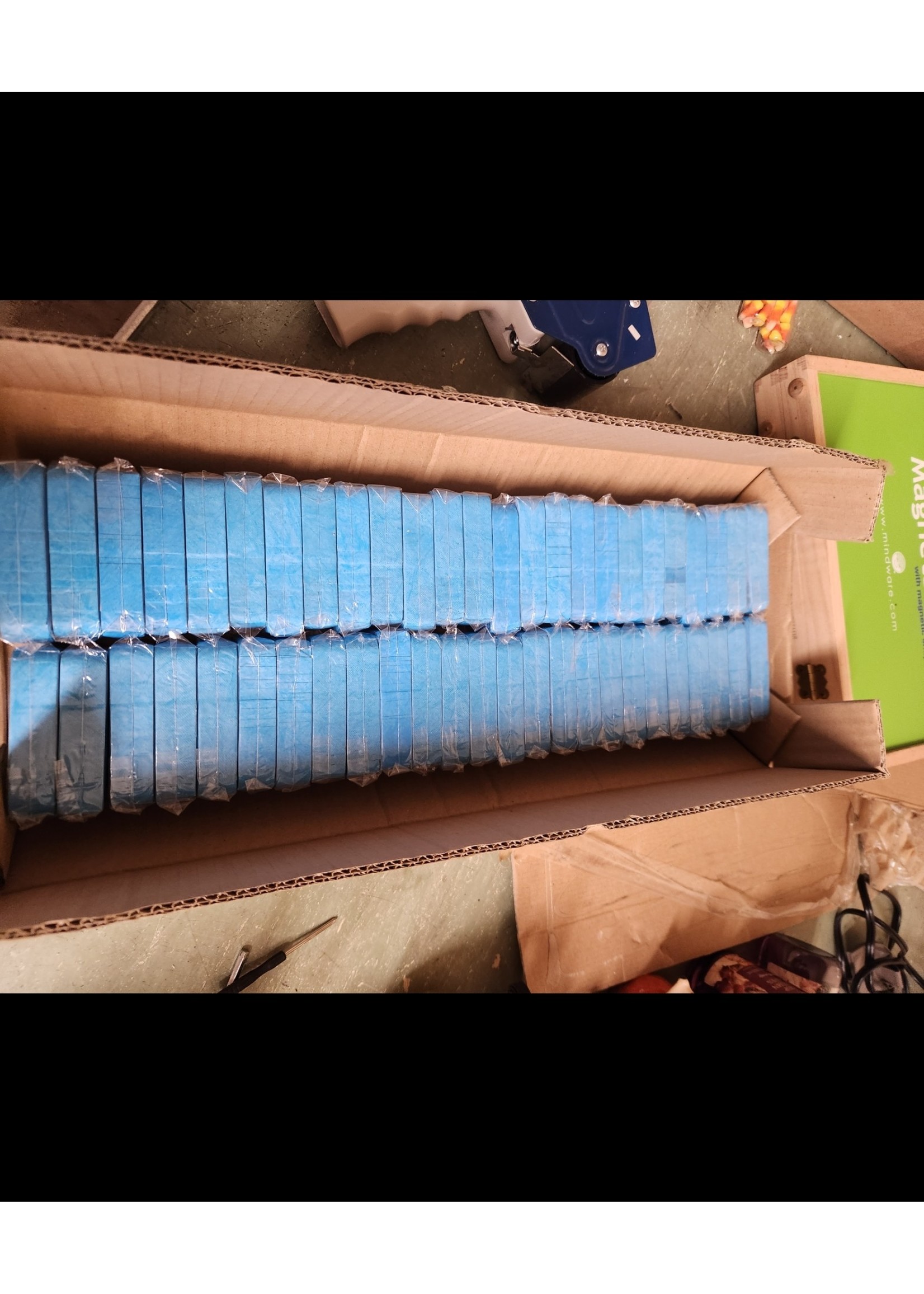Box of 50 packs Magna-Strip Weight for balloons 10g Blue (10 per pack)