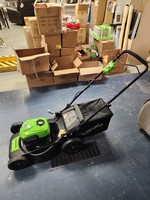 Greenworks 40V 20-inch Brushless Walk-Behind Push Lawn Mower W/40 Ah Battery and Quick Charger, 2516