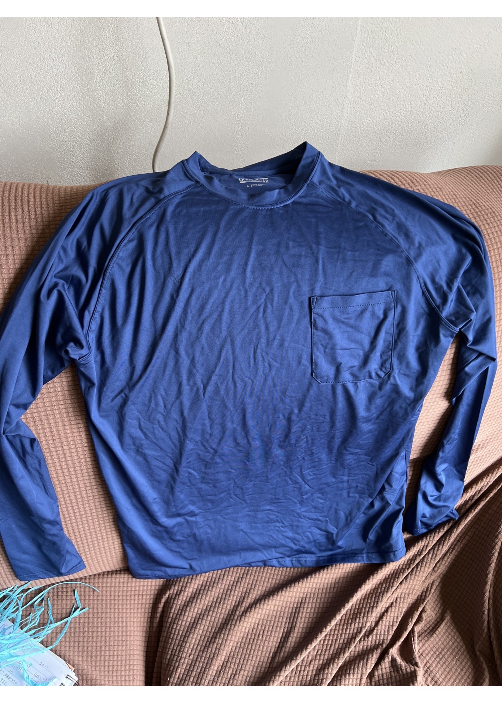 No tags- Ocean Gear - Blue long Sleeve w/ pocket shirt L