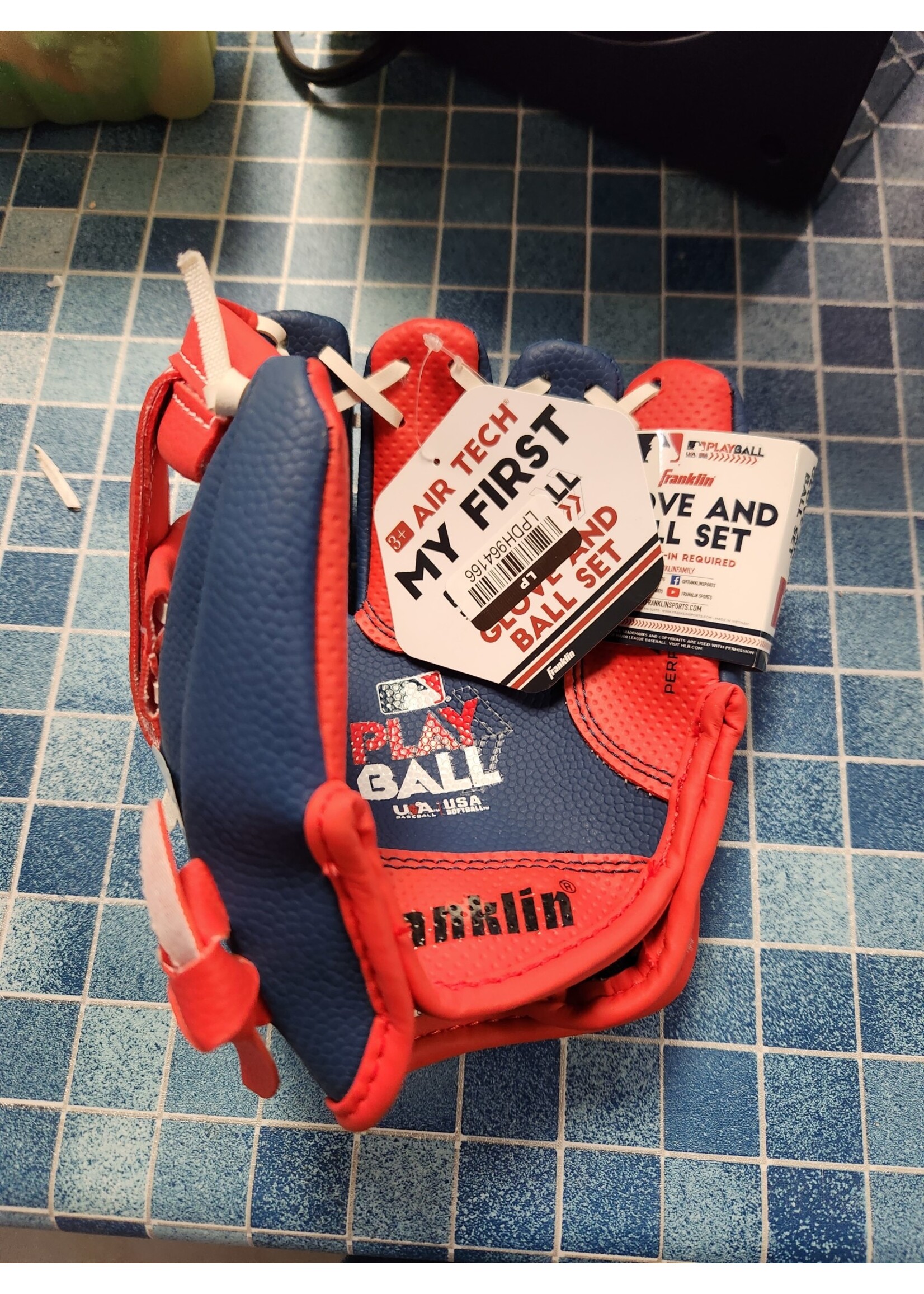*Missing Ball Franklin Sports MLB Playball Air Tech 8.5 Glove - Electric Blue