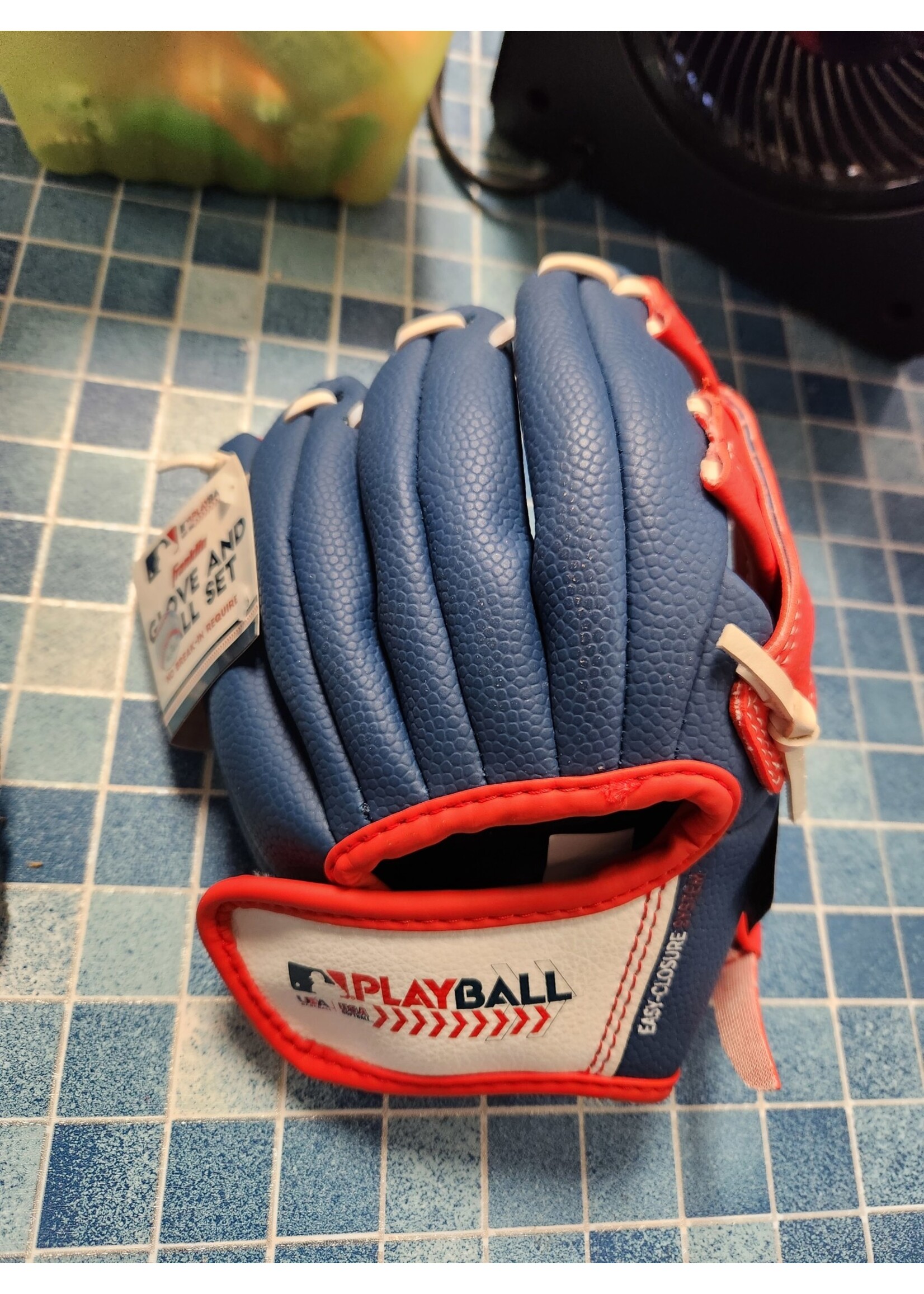 *Missing Ball Franklin Sports MLB Playball Air Tech 8.5 Glove - Electric Blue