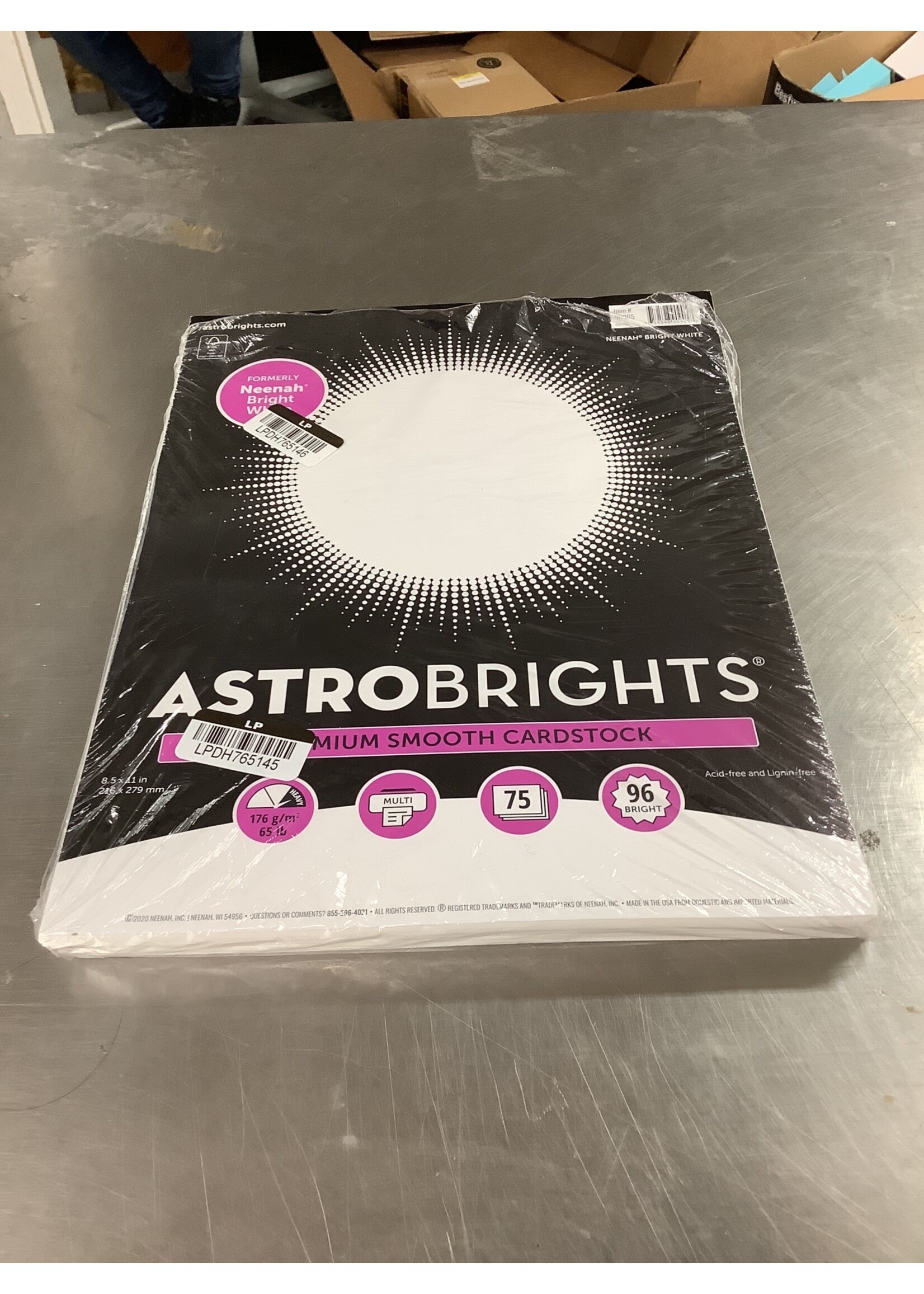 Astrobrights Neenah Cardstock 8.5 x 11 65lb 75ct Bright White - D3