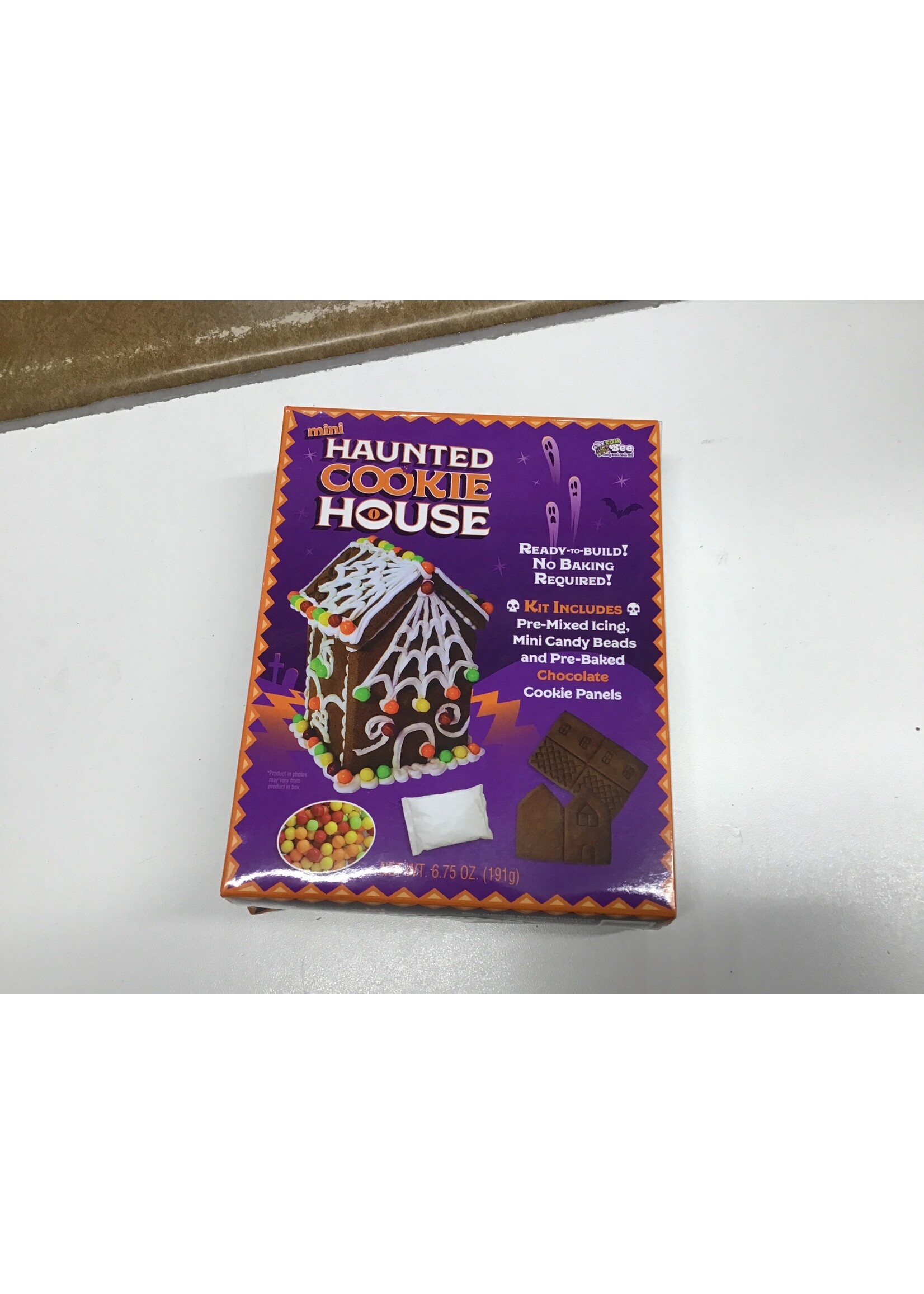 *open* HAUNTED COOKIE MINI HOUSE