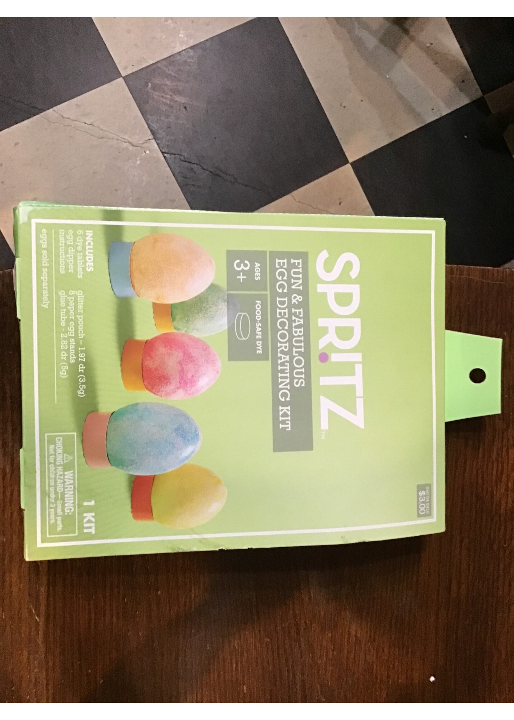 Box damage- Spritz Fun & Fabulous Egg Decorating Kit