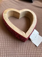 Valentine’s Day Wooden Heart Decor