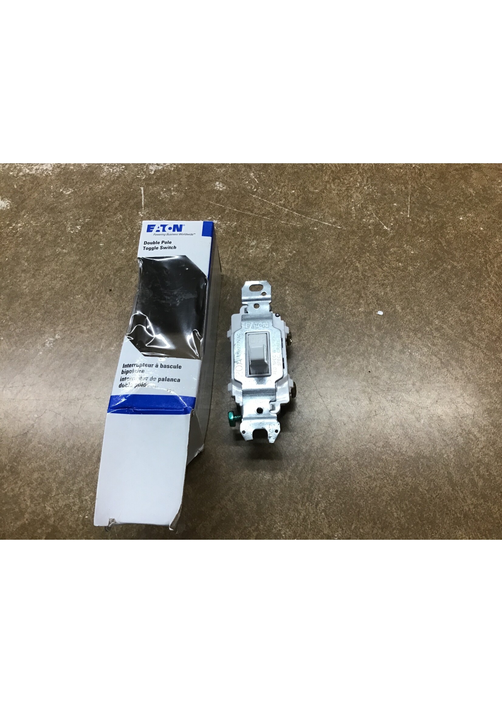 *open box* Eaton CSB220W-BX-LW double pole toggle switch