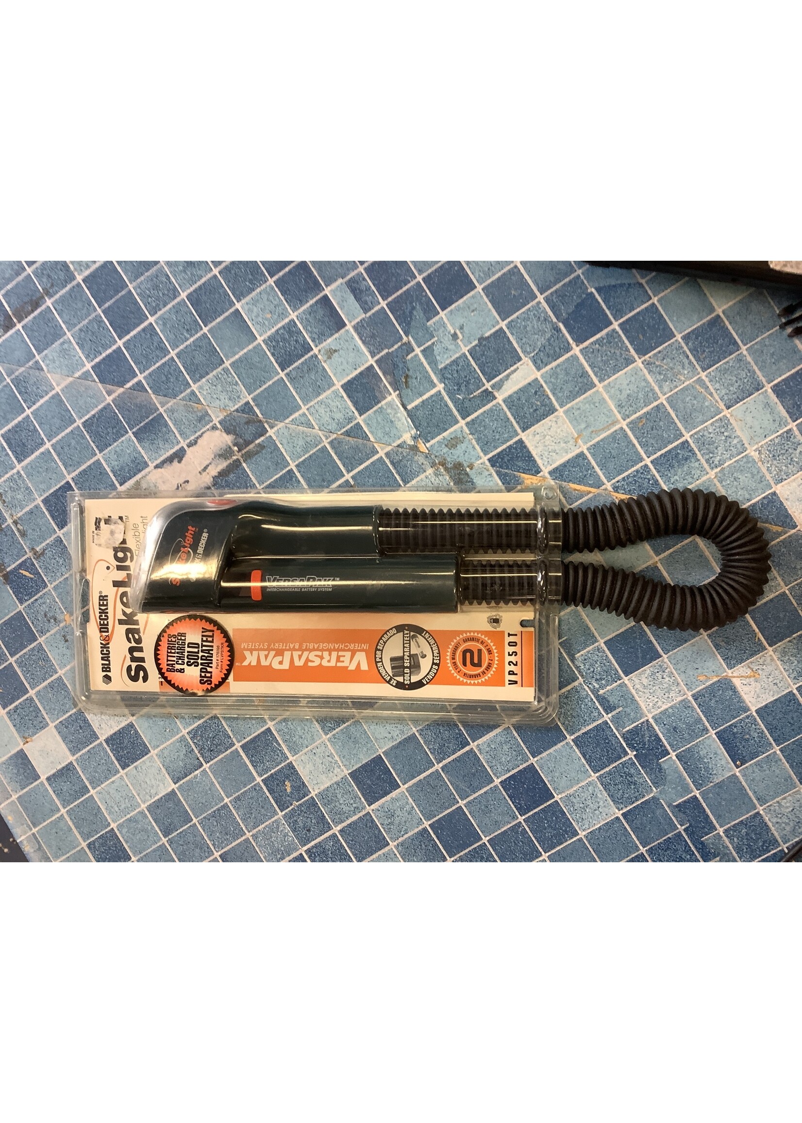 Black & Decker VP250T Versapak 3.6-Volt Rechargeable SnakeLight