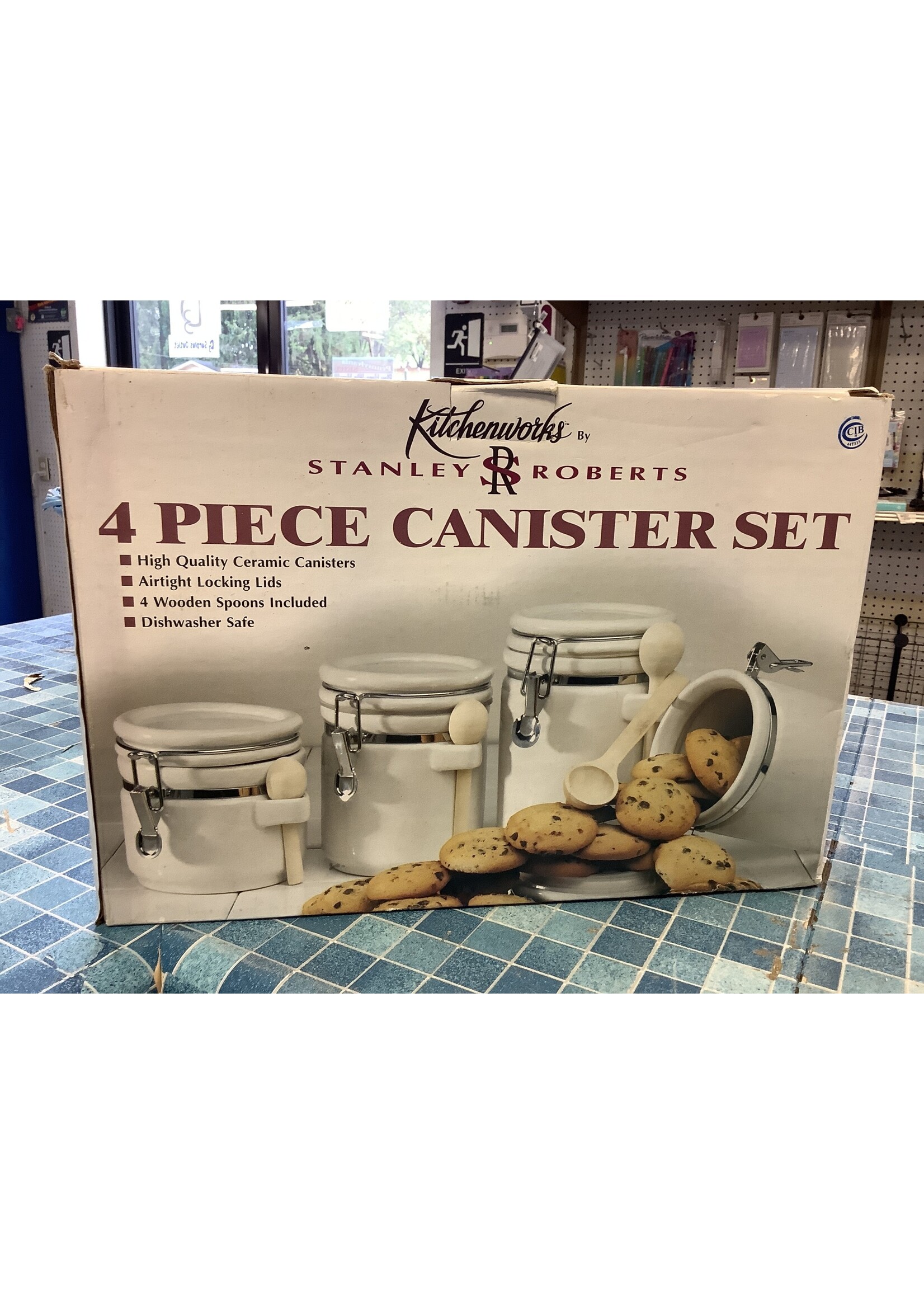 https://cdn.shoplightspeed.com/shops/633858/files/58527414/1652x2313x2/kitchenworks-4-piece-canister-set.jpg