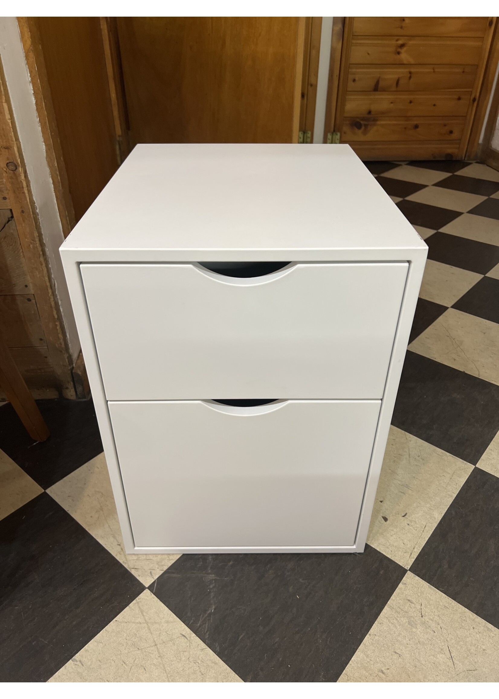 https://cdn.shoplightspeed.com/shops/633858/files/59136192/1652x2313x2/small-scuffs-small-2-drawer-filing-cabinet-white.jpg