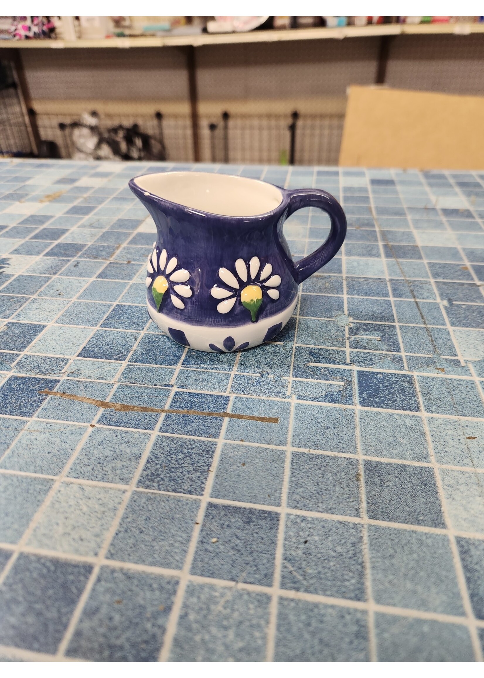 *Small Chip Oneida China Spring Daisy Creamer Blue/White