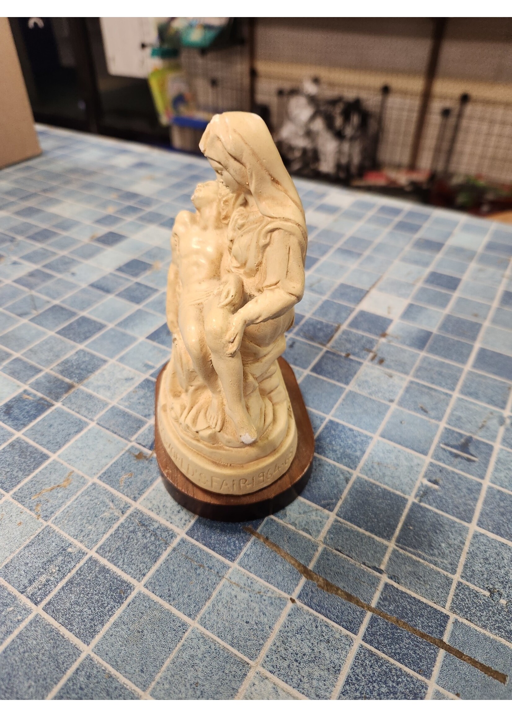 1964-65 NY World's Fair Vatican Pavilion Pieta Inscribed 6" Statue w Wood Base