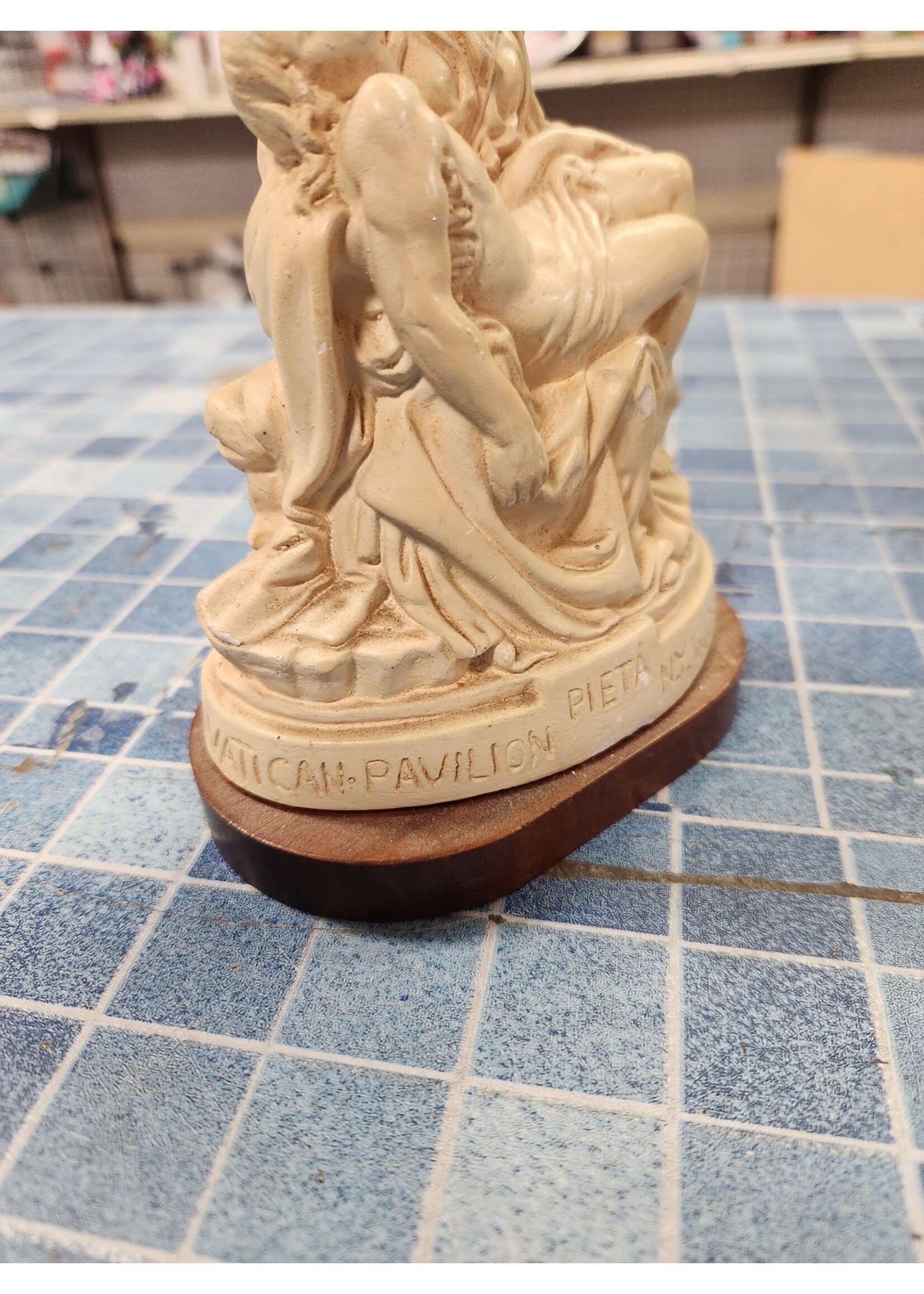 1964-65 NY World's Fair Vatican Pavilion Pieta Inscribed 6" Statue w Wood Base