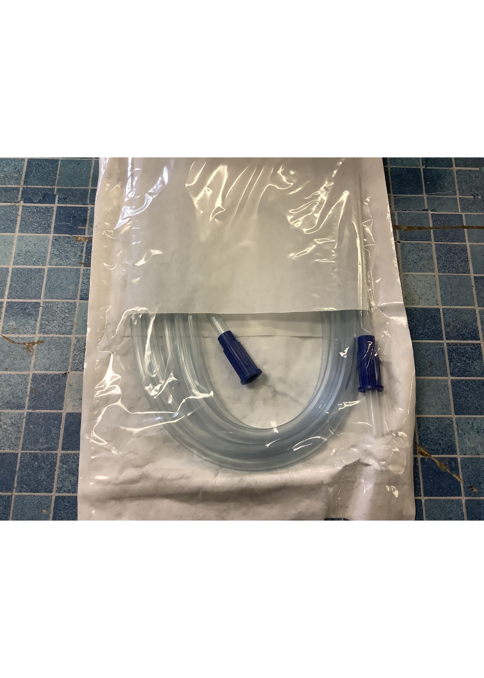 Box of 20 Covidien 8888301622 Argyle Suction Tubbing 1/4”x12’ Molded Connectors