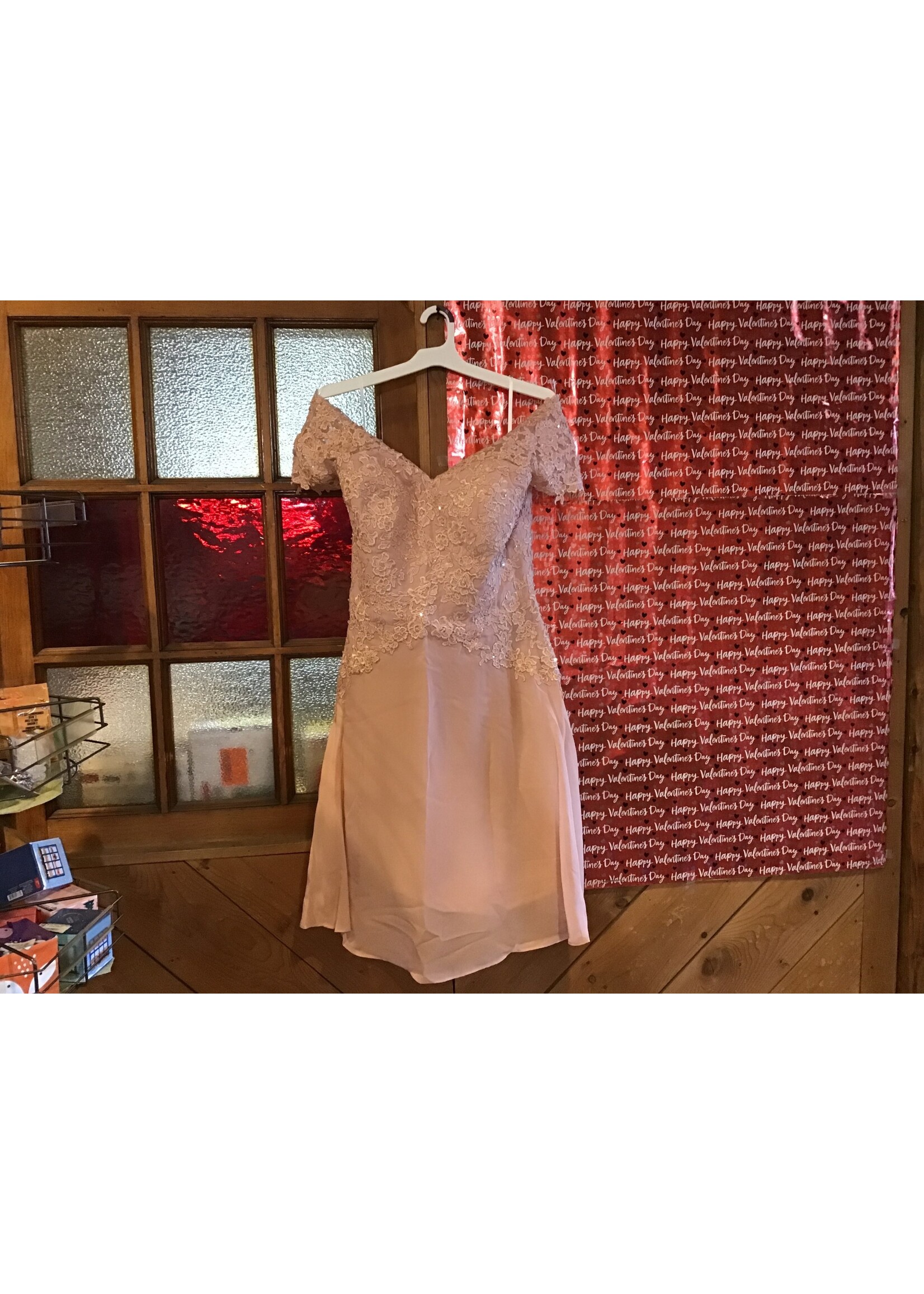Women’s sleeveless mother of the bride dress with cover up/formal prom gown US16; length 40 in.