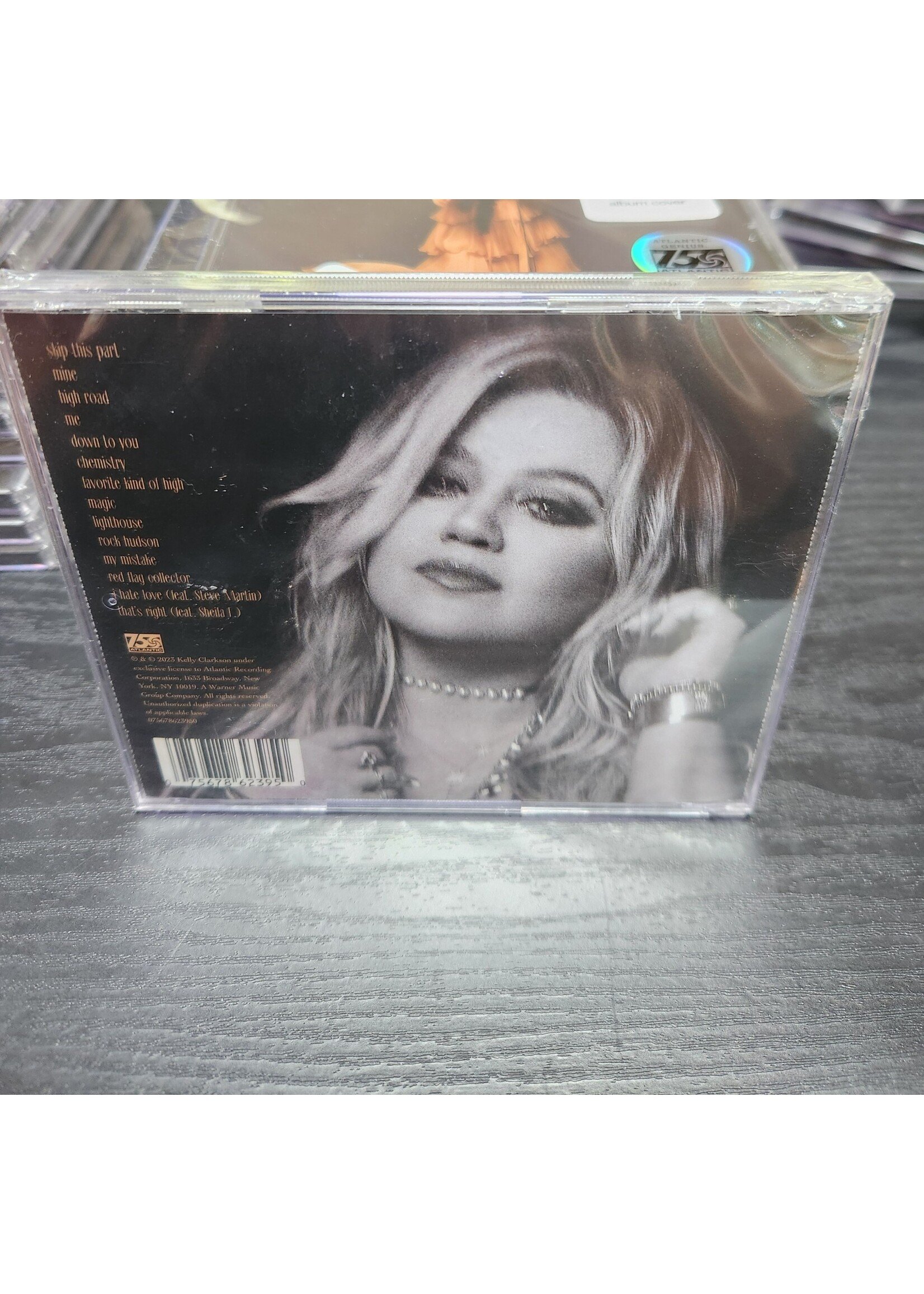 *Crack In Case* Kelly Clarkson - chemistry CD (Target Exclusive)  (Alternate Cover)