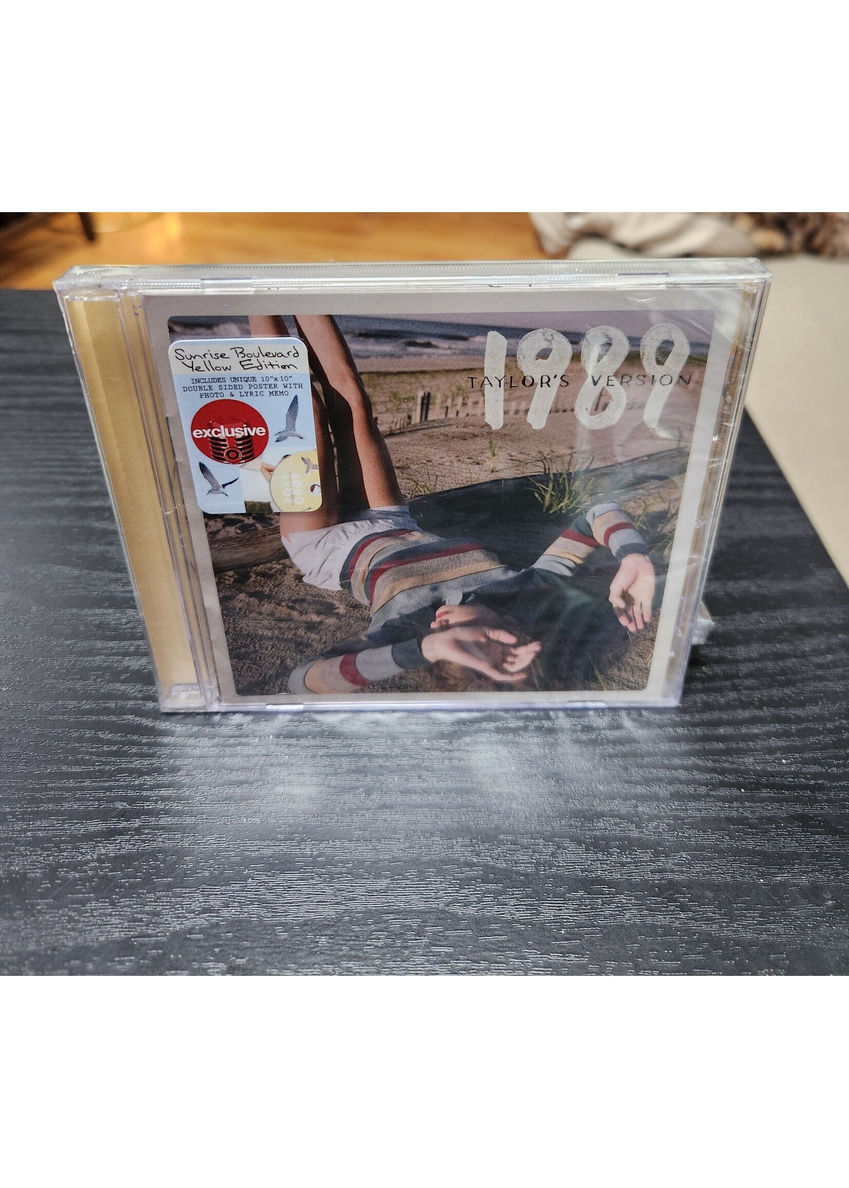 Taylor Swift - 1989 (Taylor's Version) Sunrise Boulevard Yellow Deluxe Poster Edition (Target Exclusive, CD)