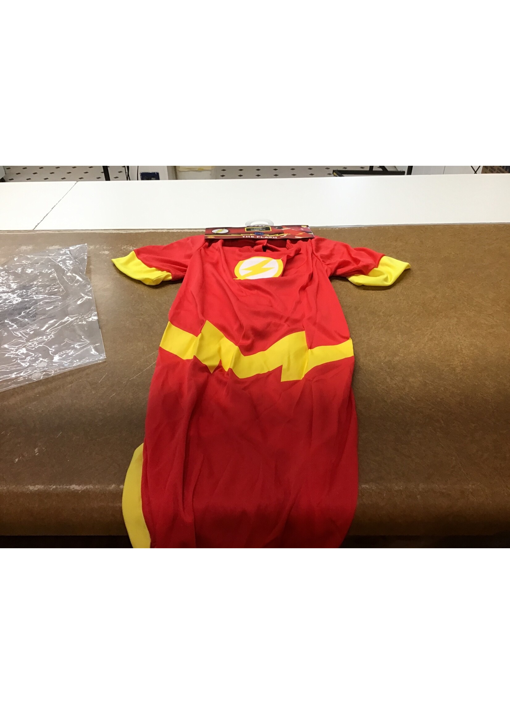 *mark on sleeve* DC comics The Flash superhero dog costume XL