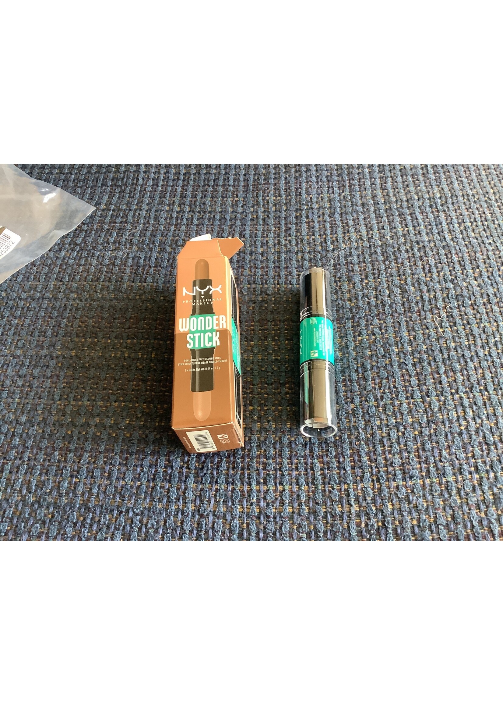 NYX NYX Professional Makeup Wonder Stick 2-in-1 Highlight & Contour - Medium - 0.28oz (open box)