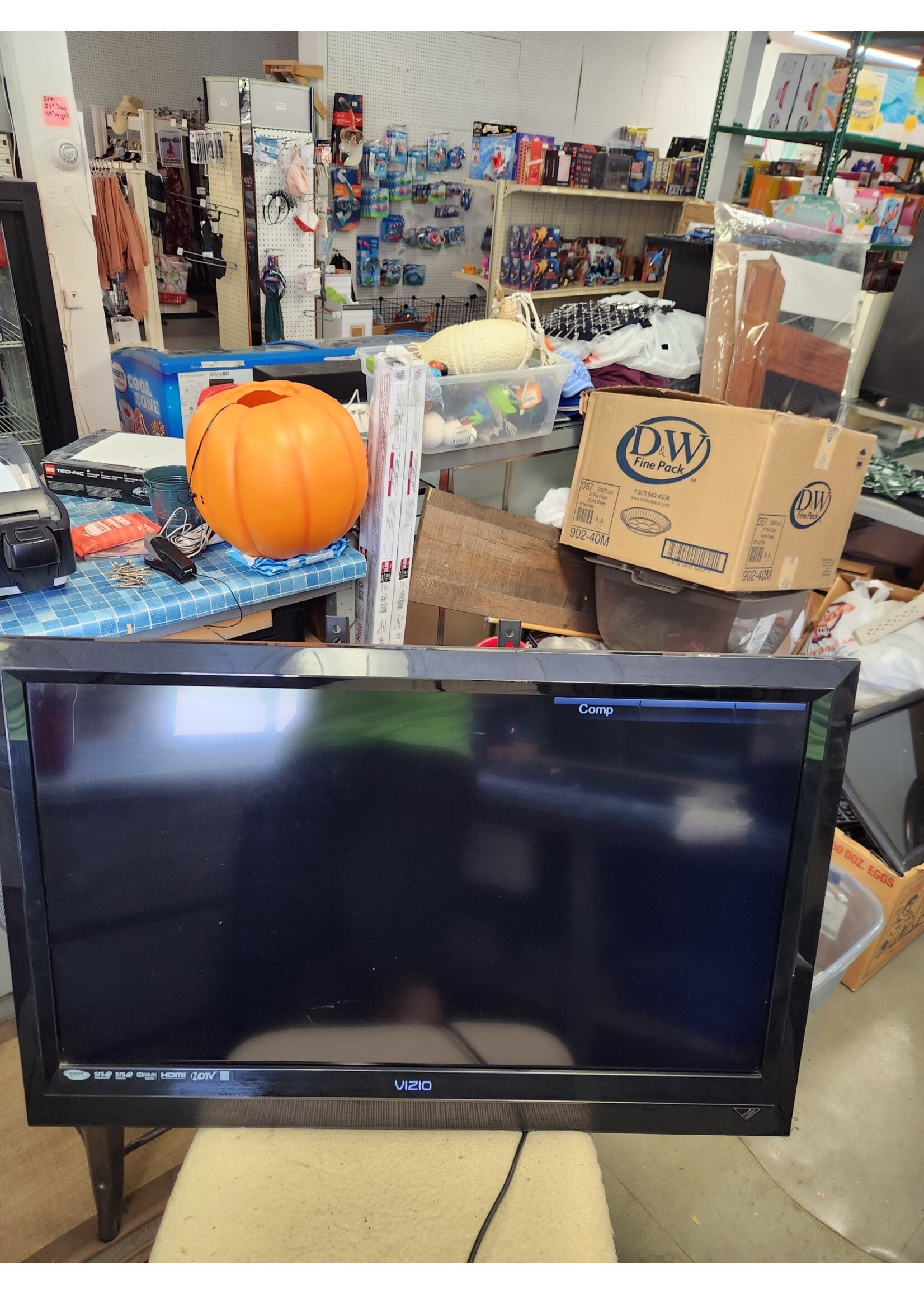 *No Remote Vizio E370VL 37" Television TV w/ Wall Mount