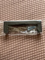 *missing one set of screws -Ravinte 3 pk 4” Kitchen Sq Cabinet Handles matte black drawer pulls