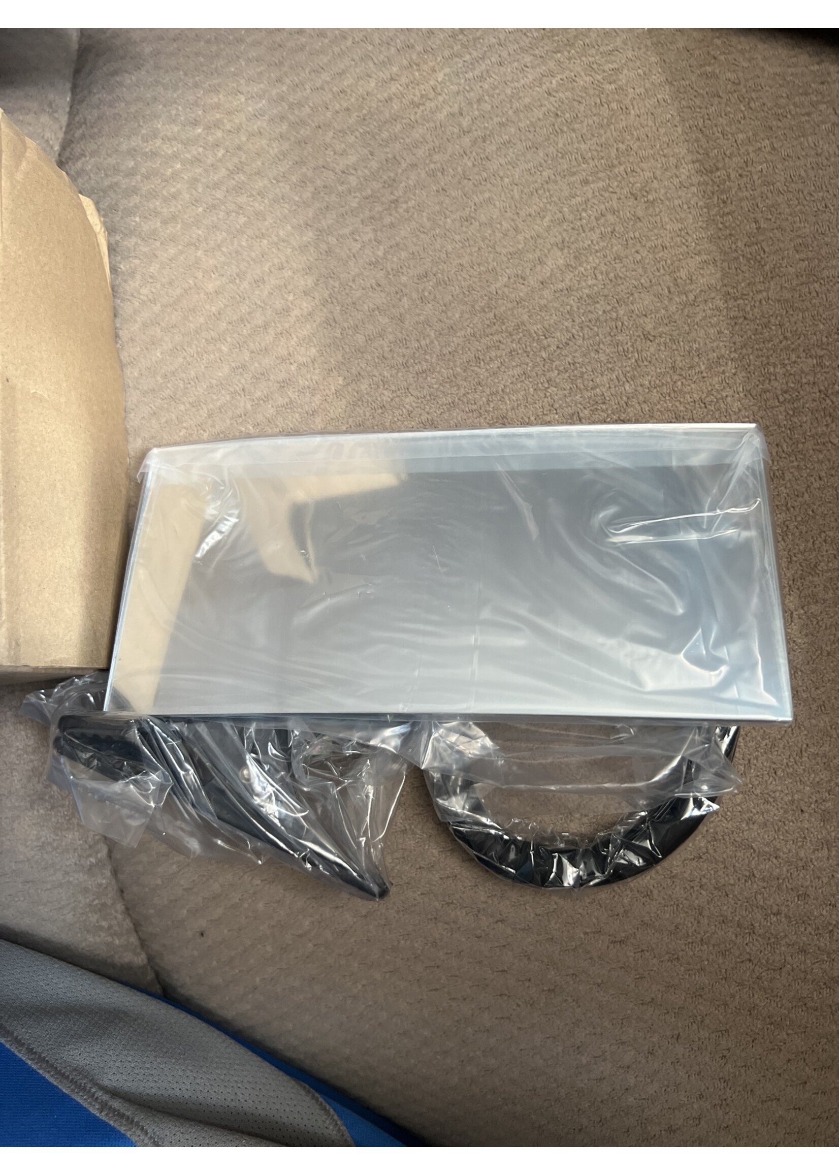 Rectangular Clip-On Mirror Voxita
