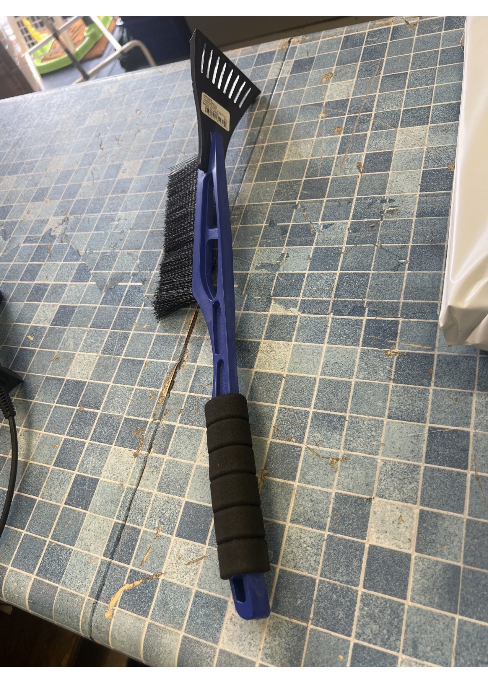 Ice Scraper w/  Snow Brush Blue