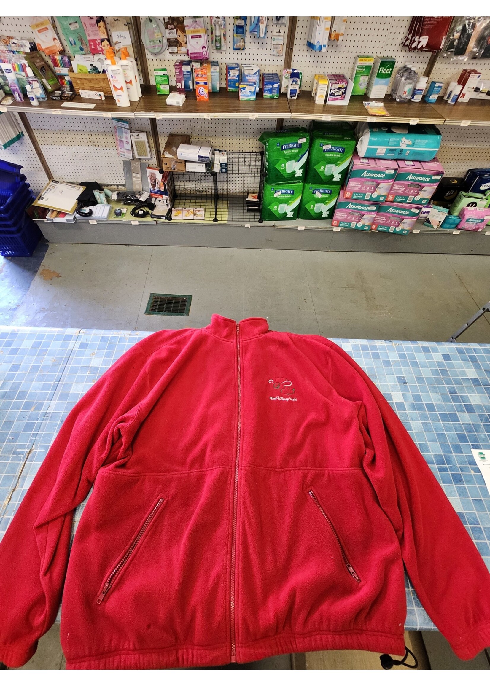 Disney Walt Disney World Mickey Mouse Santa Christmas Red Fleece Jacket XL