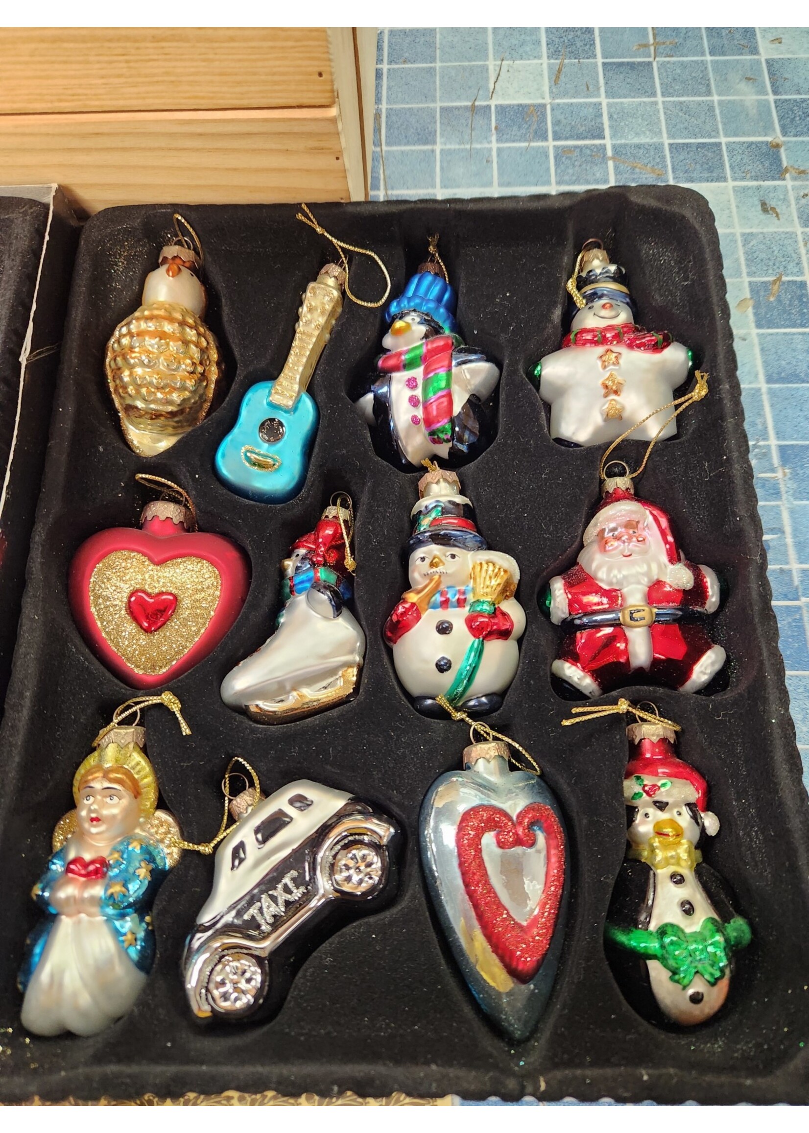 *Missing 2 Thomas Pacconi Museum Series 31 Glass Christmas Ornaments Finial Topper