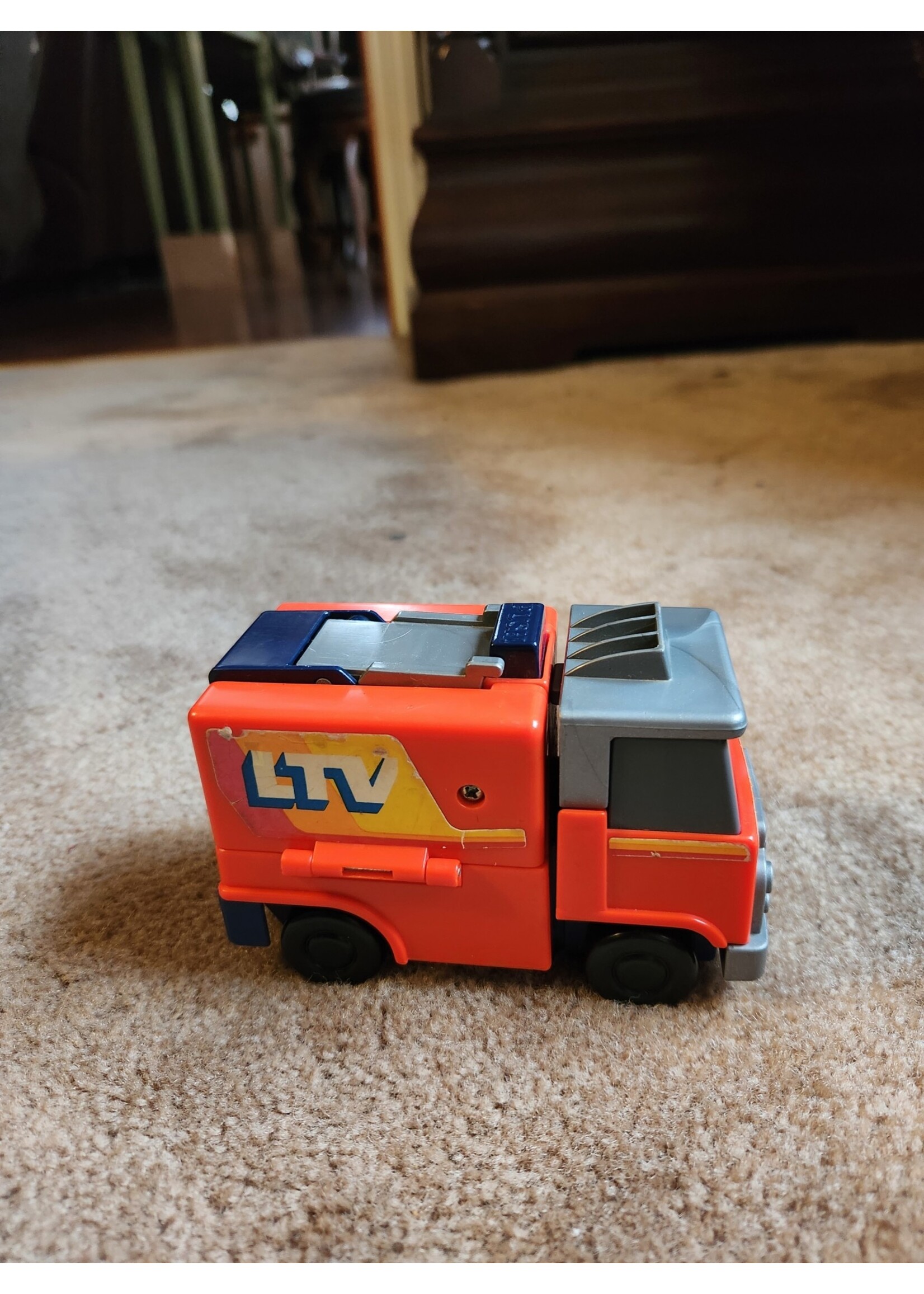 TOMY LTV Fold-a-Truck Made in Singapore
