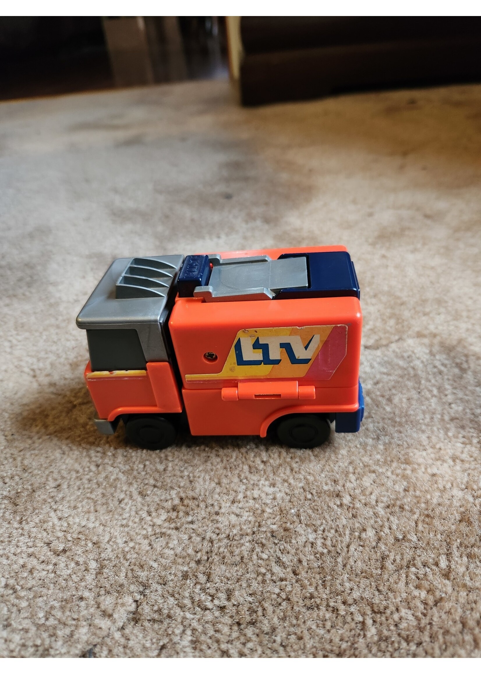 TOMY LTV Fold-a-Truck Made in Singapore