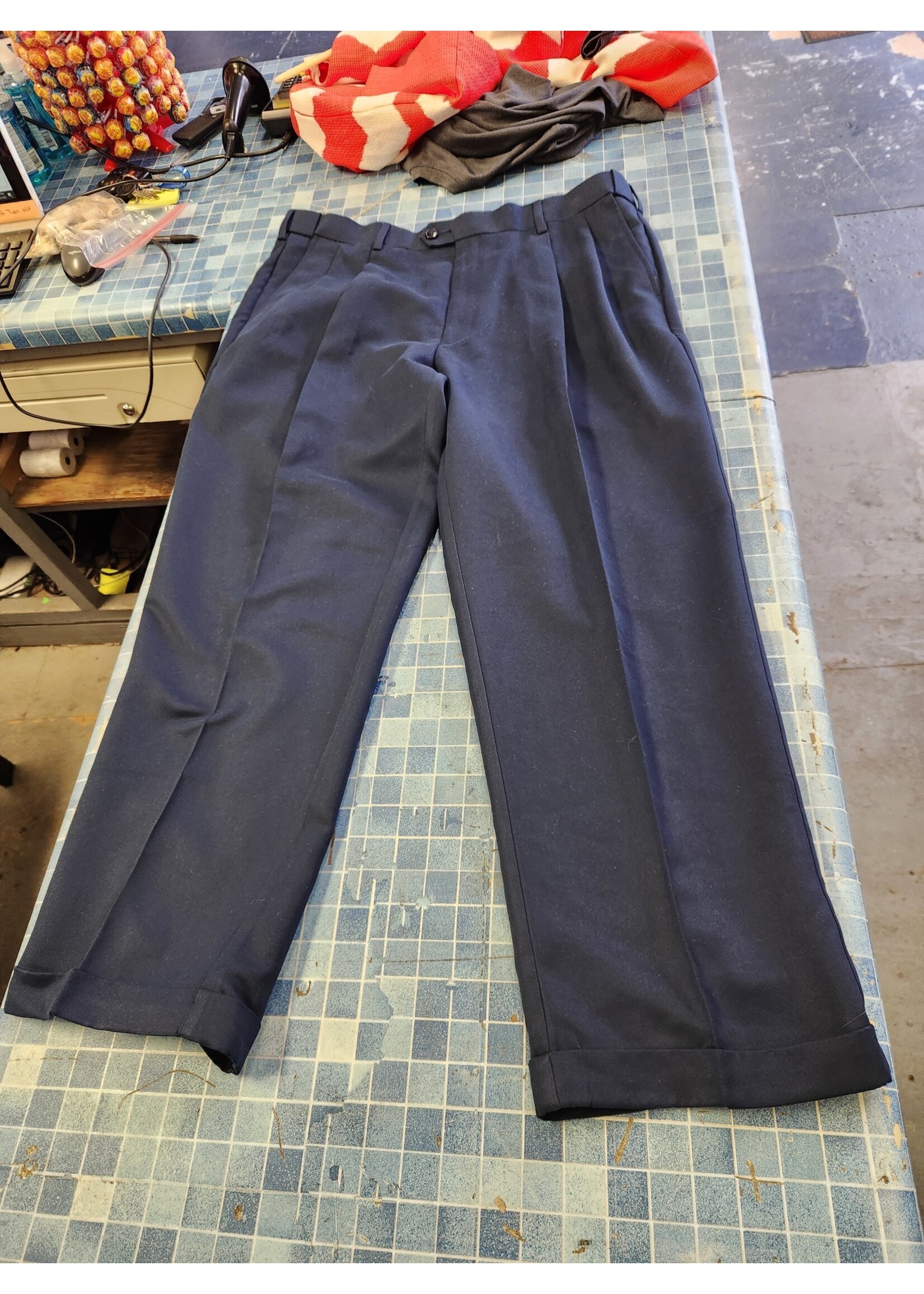 Men's Comfort Waist Savane Microfiber Performance No Iron Dress Pants 38/29