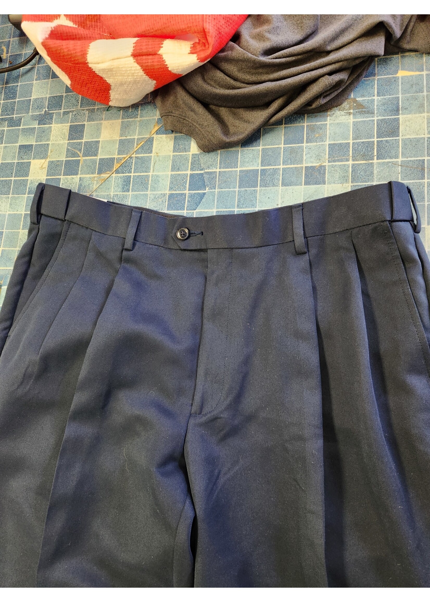 Men's Comfort Waist Savane Microfiber Performance No Iron Dress Pants 38/29