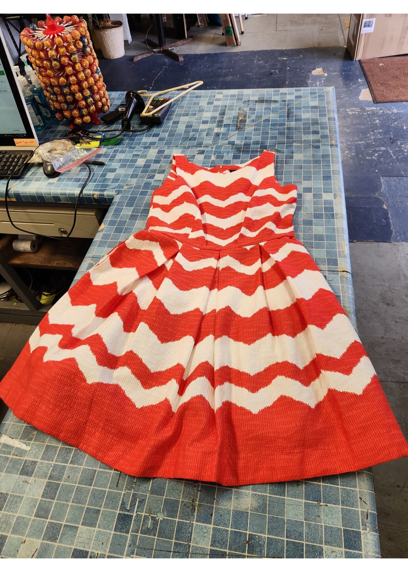 *Small Spots Just Taylor Fit and Flare Dress Size 8 Red/White Chevron Pleated Sleeveless