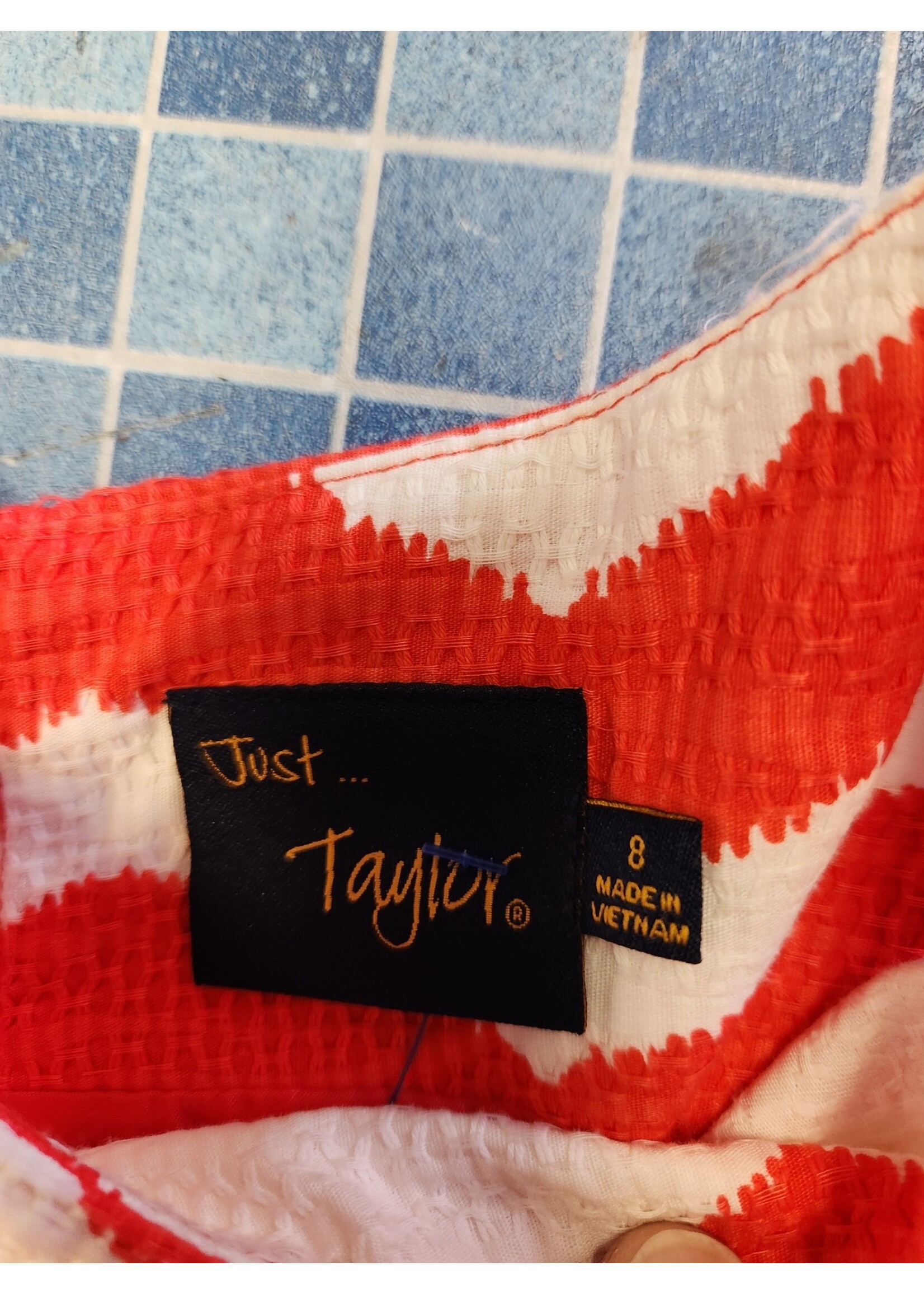 *Small Spots Just Taylor Fit and Flare Dress Size 8 Red/White Chevron Pleated Sleeveless
