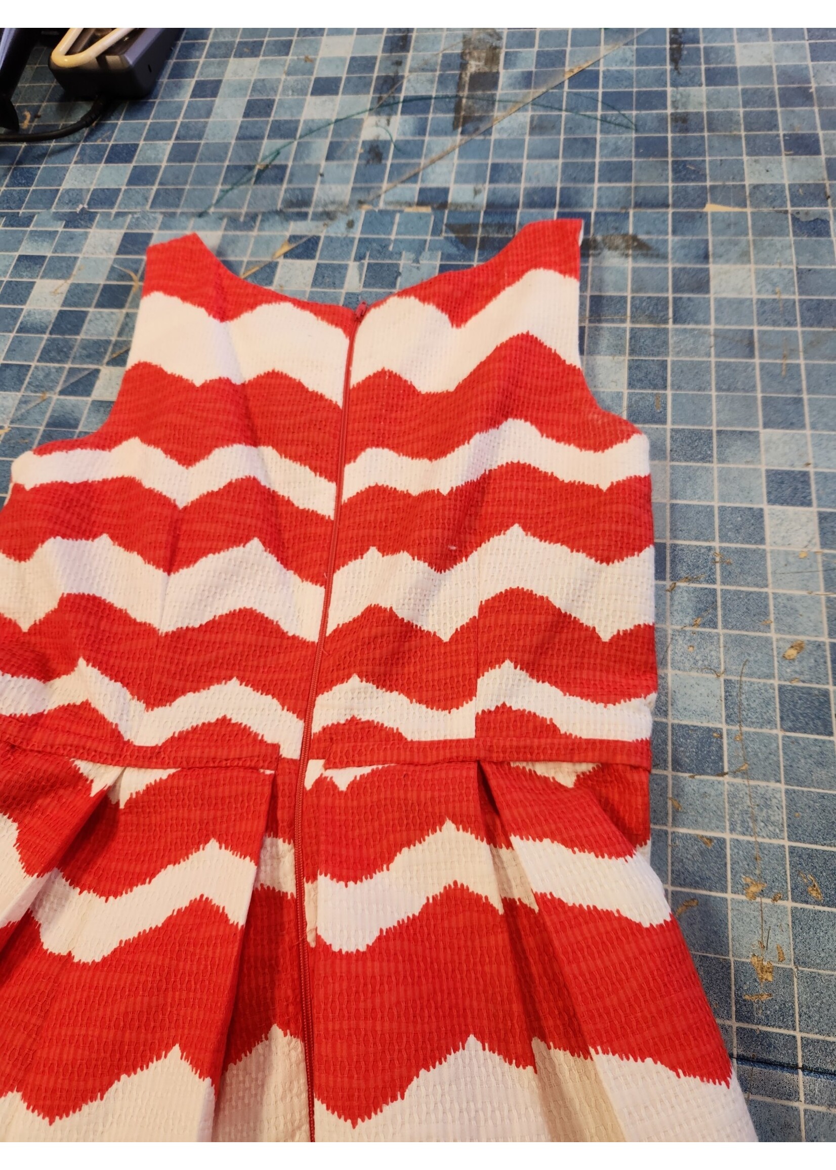 *Small Spots Just Taylor Fit and Flare Dress Size 8 Red/White Chevron Pleated Sleeveless