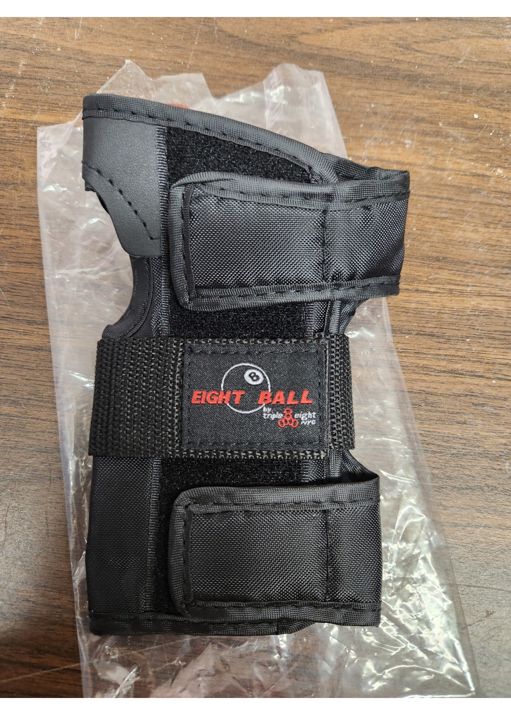 *Only 1, Triple Eight Wristsaver Wrist Guard  S/M