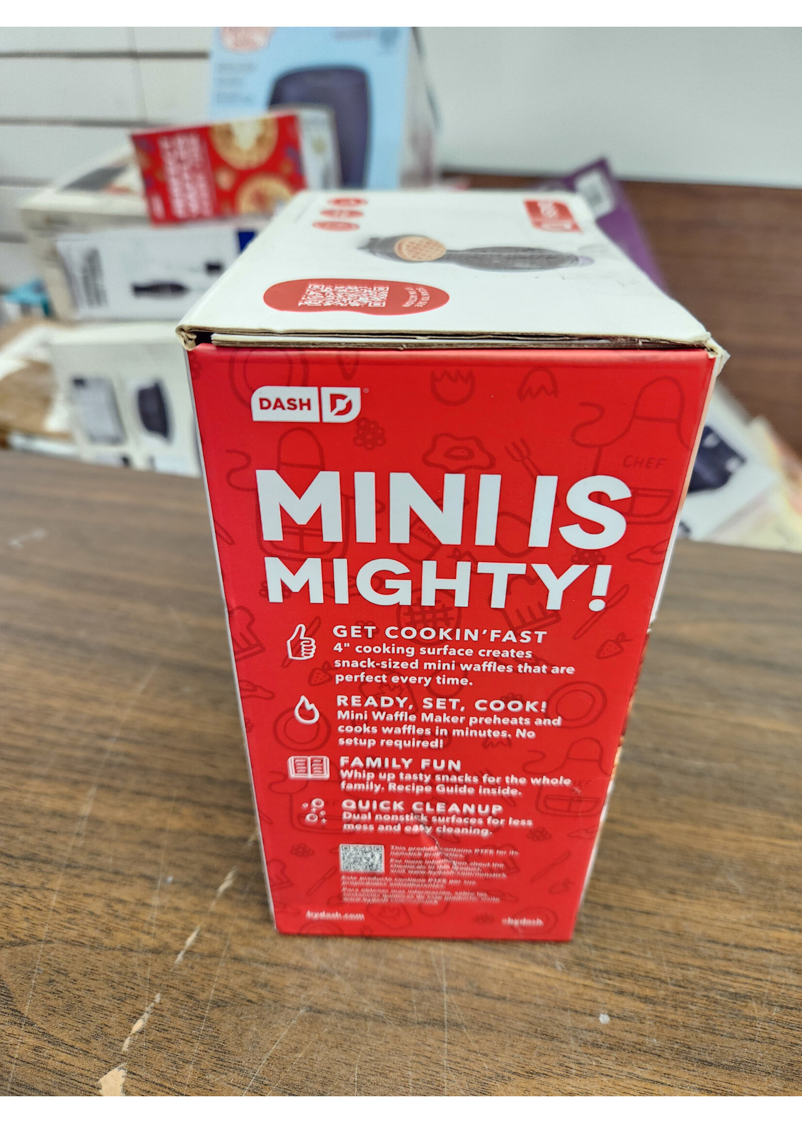 Dash Mini Maker Waffle - Lilac 4”