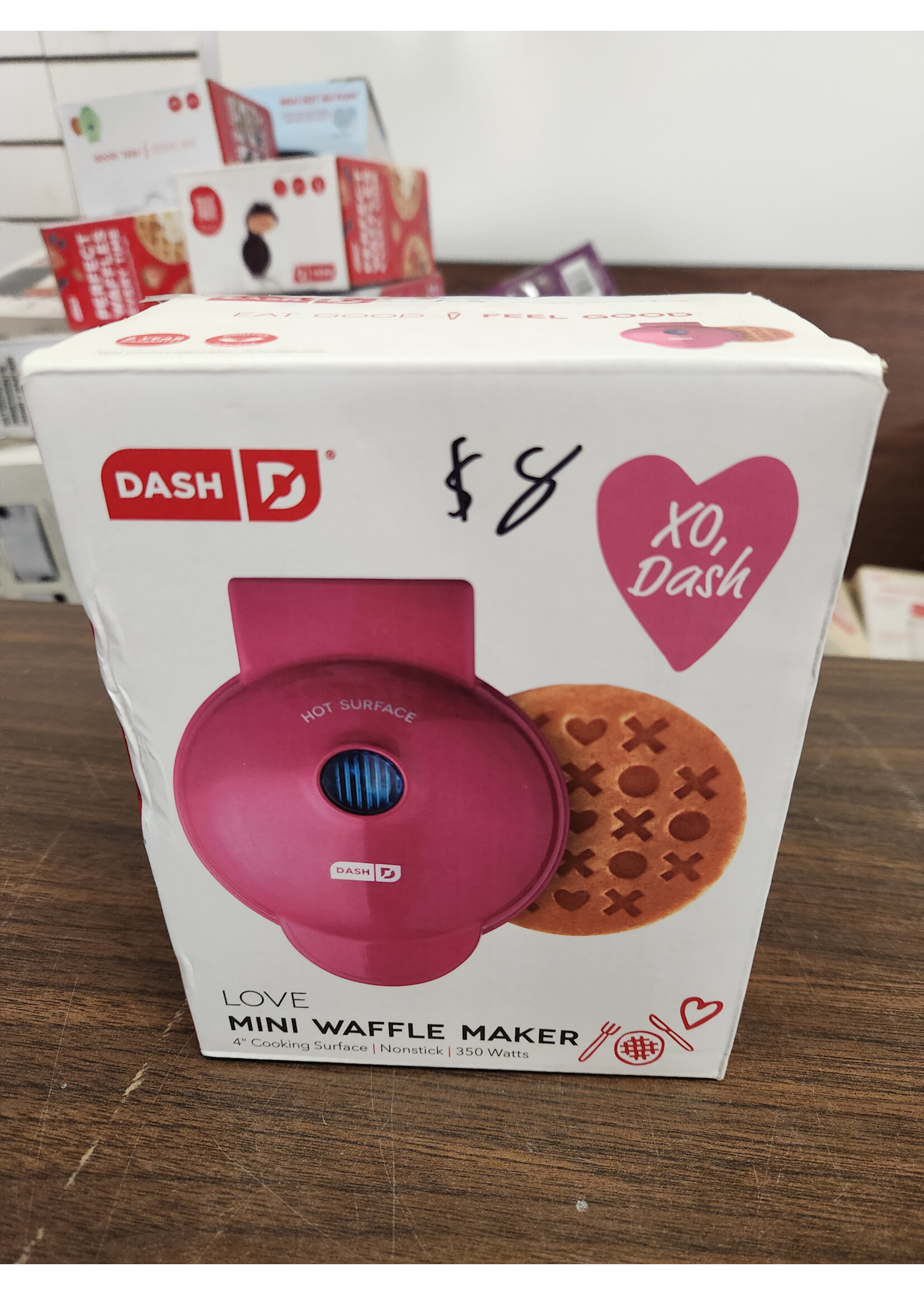 Dash Love Mini Waffle Maker