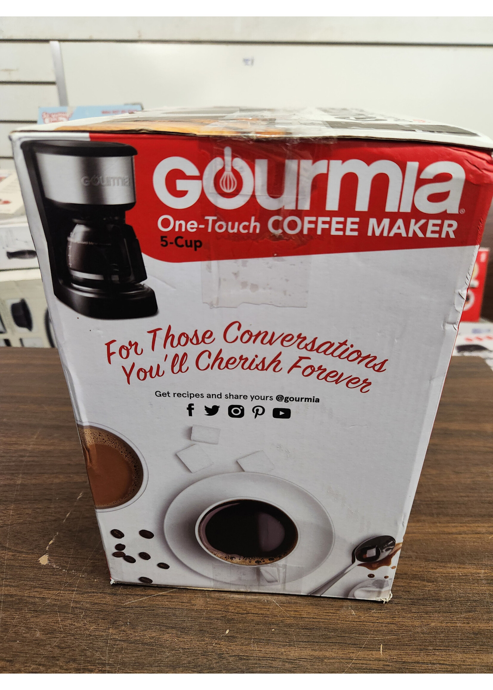 Gourmia 5 Cup One-Touch Switch Coffee Maker with Auto Keep Warm Black: Small Drip Coffee Machine, 700W, Basket Filter