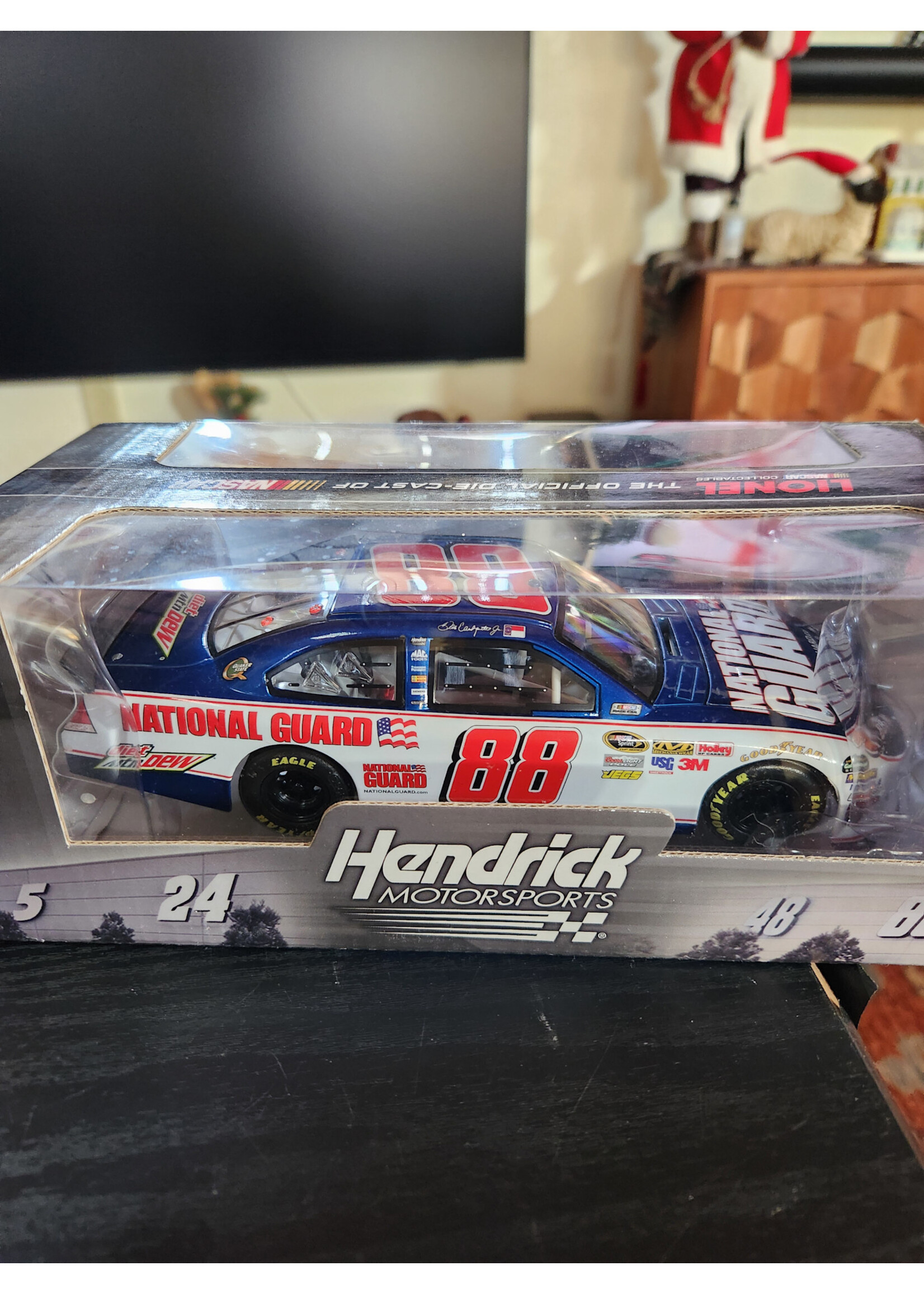 DALE EARNHARDT JR. #88 National Guard 2012 Impala 1:24 Action Racing Diecast