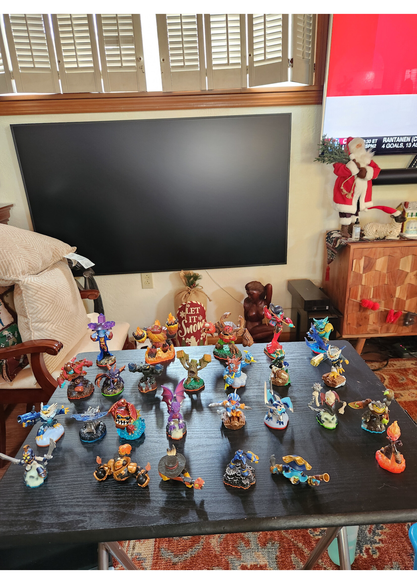 Lot of 22 Activision Skylanders Figures