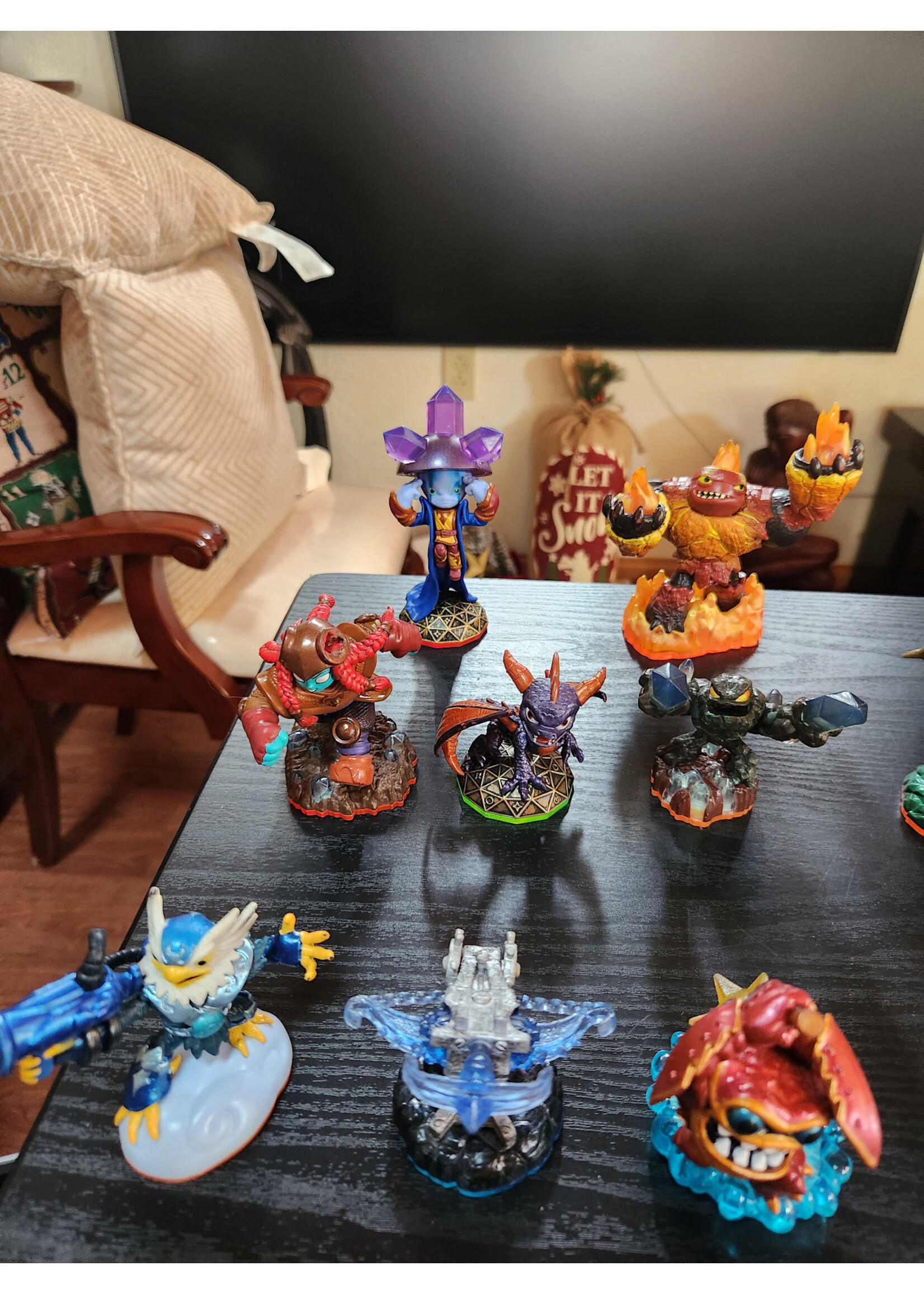 Lot of 22 Activision Skylanders Figures